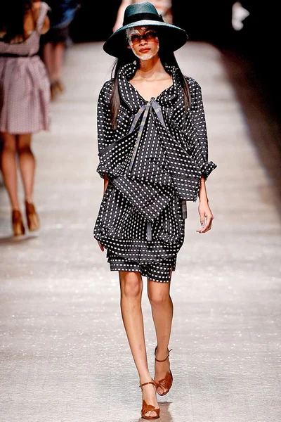 Look 39